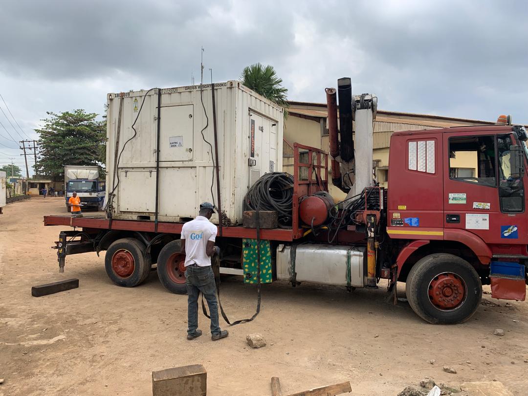 10 tons Covered truck                      